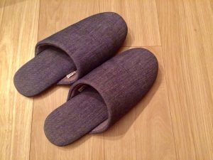 来客用スリッパはどうしてる?いらない理由や使い捨てのおすすめを紹介