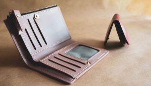 財布を落とした時お金(現金)を抜かれた体験談。指紋から犯人探しできる？